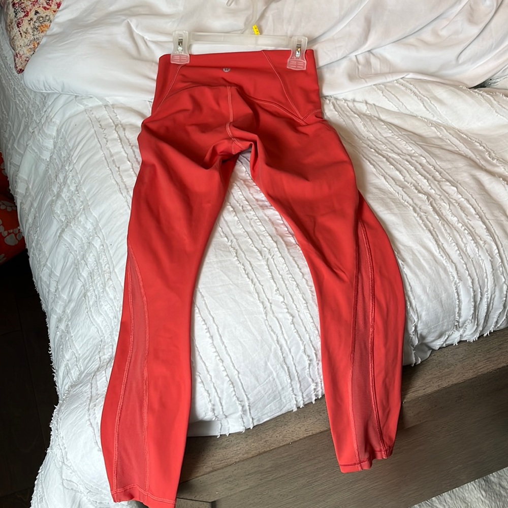 Pinky lulu lemon align leggings in size 4 28”